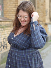 Lade das Bild in den Galerie-Viewer, Schnittmuster Kleid Margret