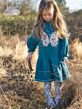 Lade das Bild in den Galerie-Viewer, Schnittmuster Sweatkleid Tina