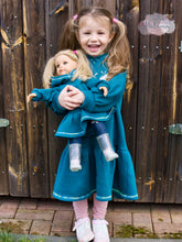 Lade das Bild in den Galerie-Viewer, Schnittmuster Sweatkleid Tina MiniMe