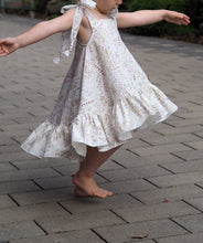 Lade das Bild in den Galerie-Viewer, Schnittmuster Sommerkleid Charlotte