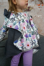 Lade das Bild in den Galerie-Viewer, Schnittmuster Cardigan Clara