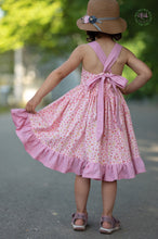 Lade das Bild in den Galerie-Viewer, Schnittmuster Kleid Belle