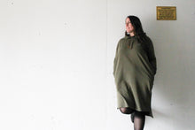 Lade das Bild in den Galerie-Viewer, Schnittmuster Sweatkleid Elli