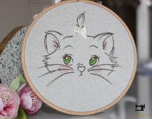 Lade das Bild in den Galerie-Viewer, Stickdatei Kathi Süßkatze