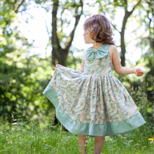 Lade das Bild in den Galerie-Viewer, Schnittmuster Kleid Belle