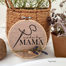 Lade das Bild in den Galerie-Viewer, Plotterdatei "Made by Mama" Größenetiketten Kinder