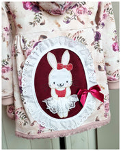 Lade das Bild in den Galerie-Viewer, Stickdatei Applikation Tina Tanzgern