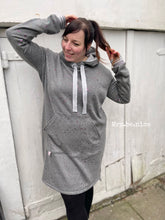 Lade das Bild in den Galerie-Viewer, Schnittmuster Sweatkleid Elli