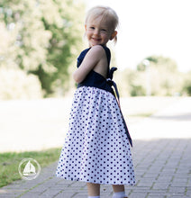 Lade das Bild in den Galerie-Viewer, Schnittmuster Kleid Belle